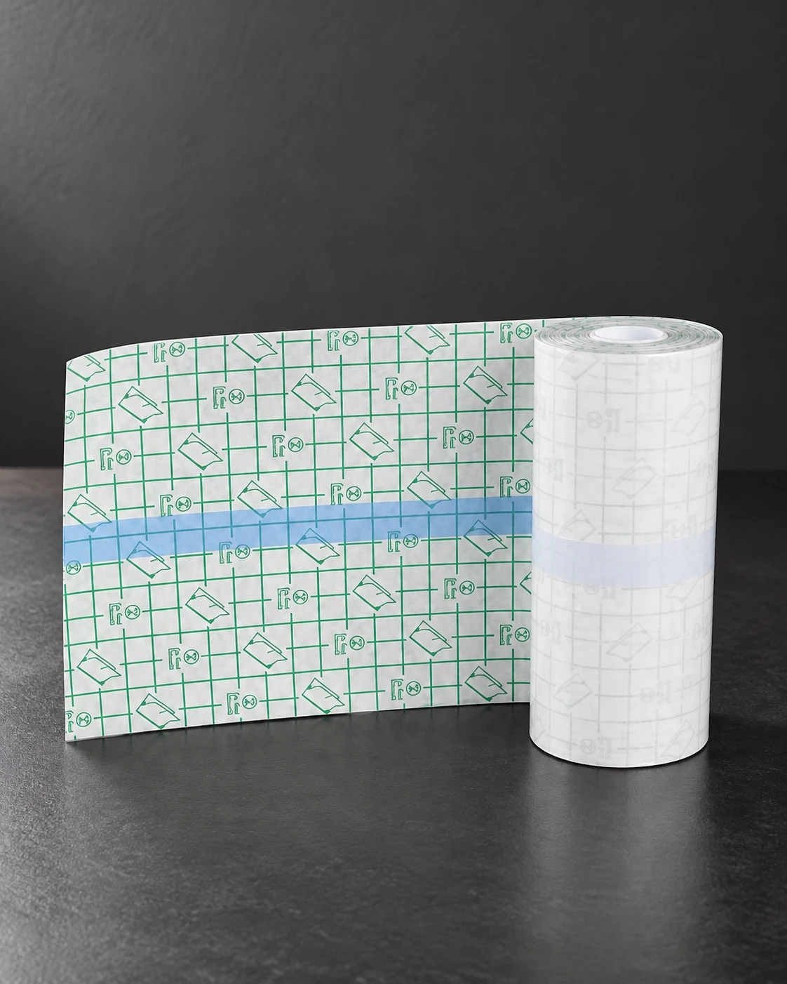 Rayyl · 15 cm × 2 m adhesive film in a minimalist studio